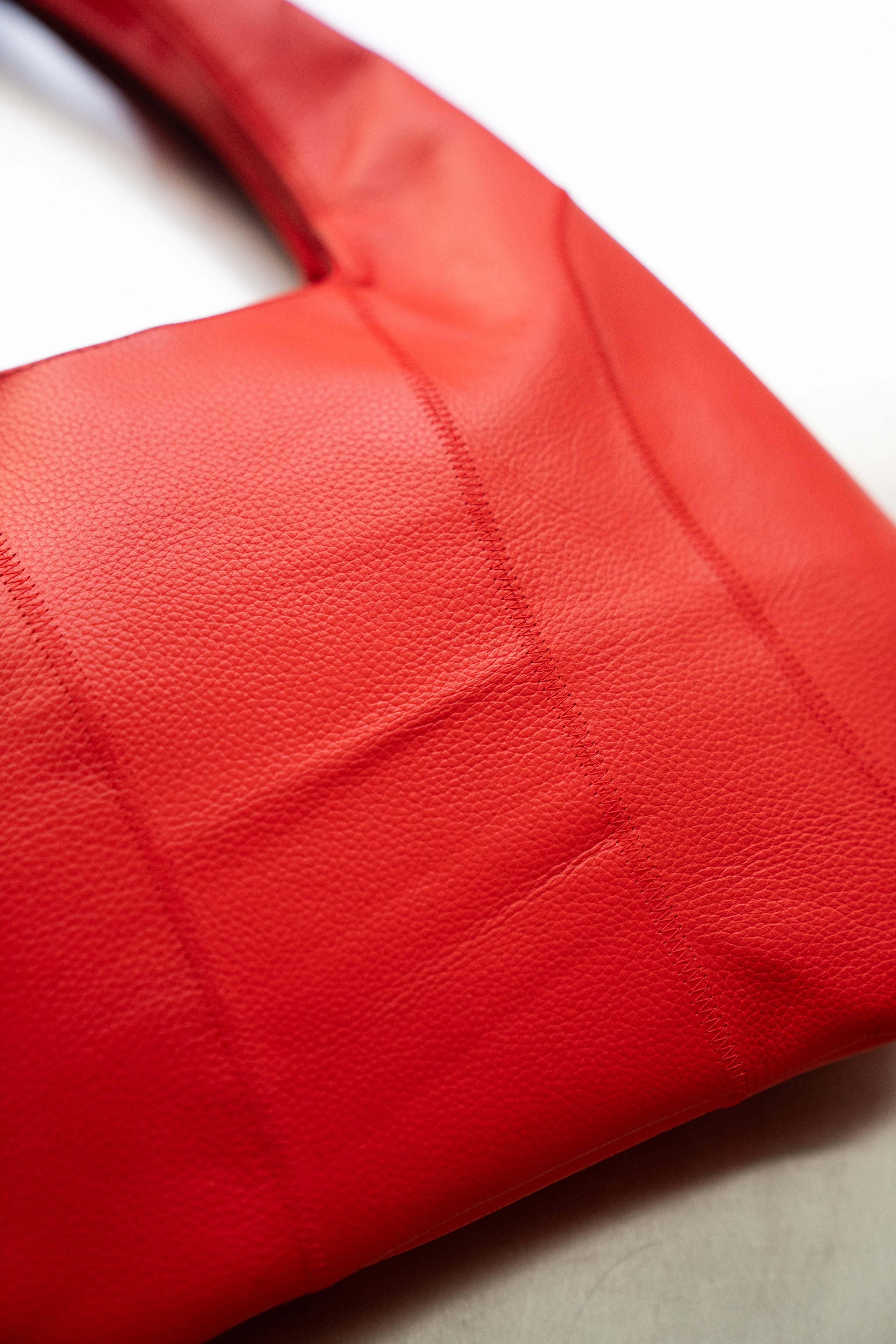 FULL RED RINGBAG