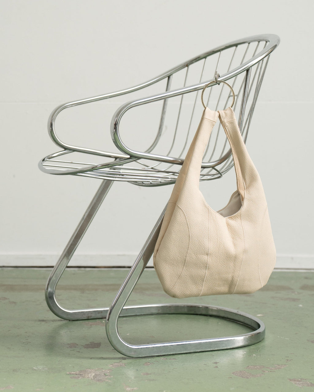 FULL WHITE RINGBAG