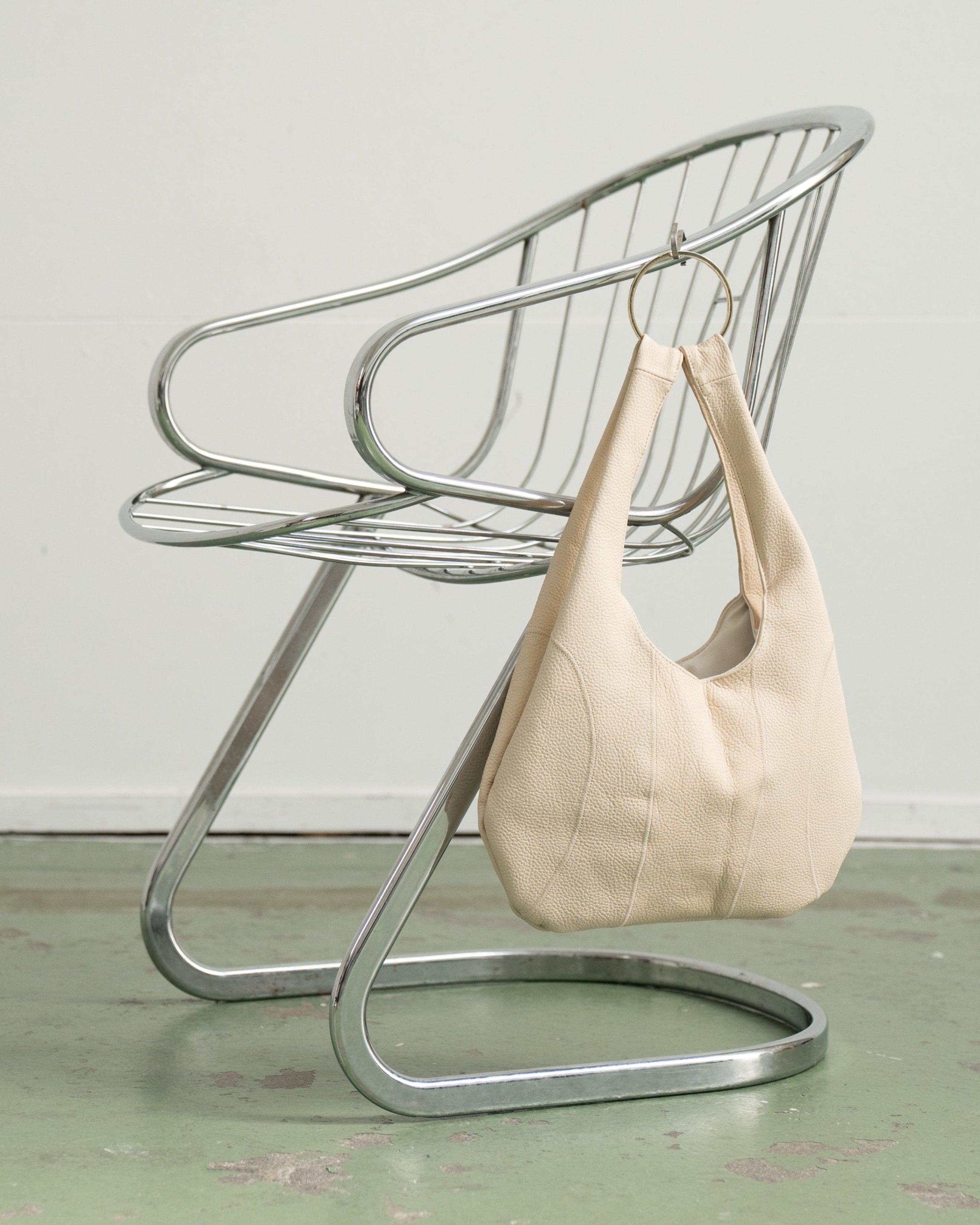 FULL WHITE RINGBAG